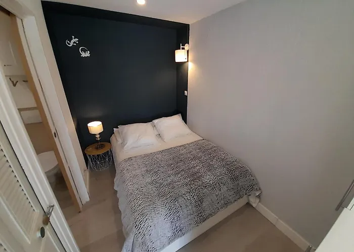 Village Naturiste Port Venus Enigma *