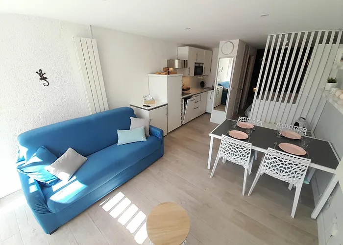 Village Naturiste Port Venus Enigma *